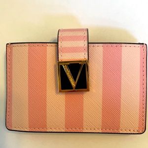 Victoria’s Secret Expandable Card Case